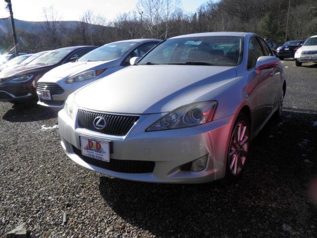 2010 Lexus IS 250's photo
