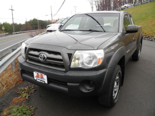 2010 Toyota Tacoma Base's photo