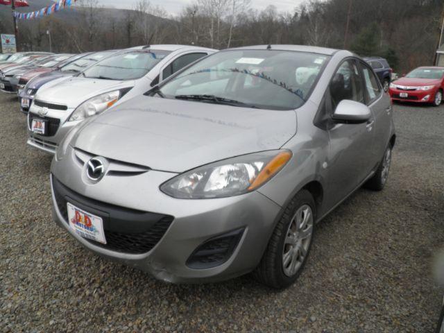 2011 Mazda Mazda2 Sport's photo