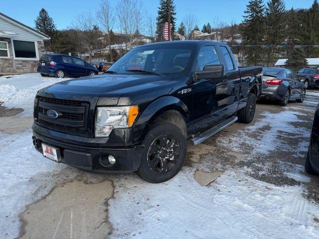 2013 Ford F-150 STX SuperCab 145-in's photo