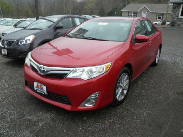 2013 Toyota Camry XLE's photo