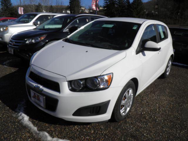 2014 Chevrolet Sonic LS's photo