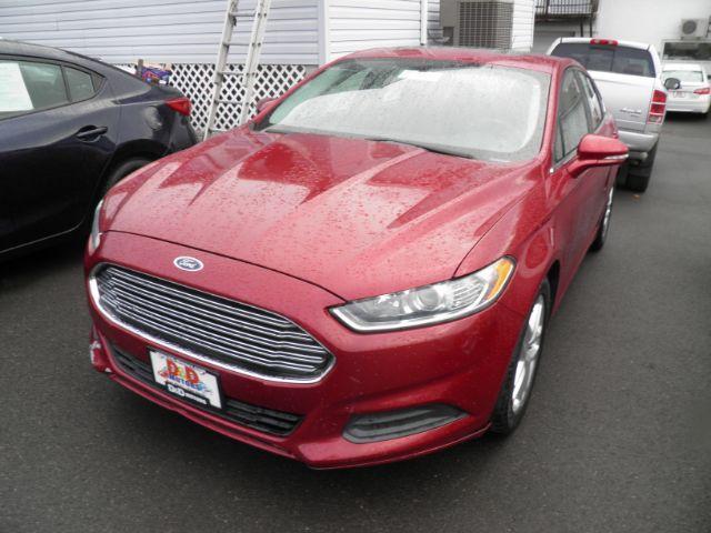 2014 Ford Fusion SE's photo
