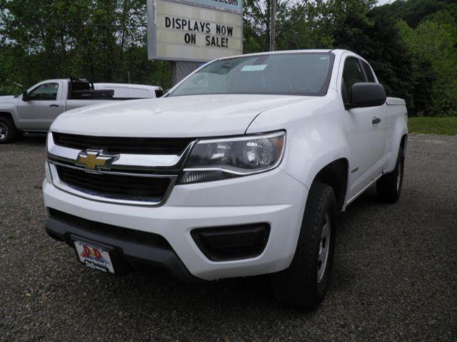 2015 Chevrolet Colorado Work Truck's photo