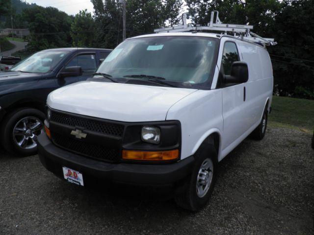 2015 Chevrolet Express Cargo Work Van's photo