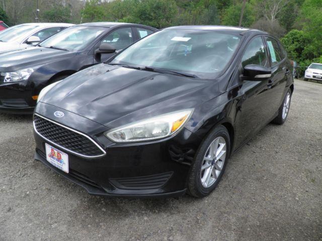 2016 Ford Focus 5 Door Hatch SE's photo