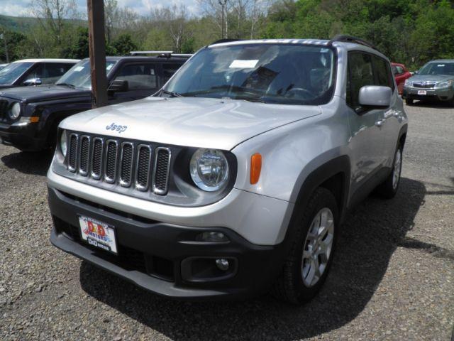 2016 Jeep Renegade Latitude FWD's photo