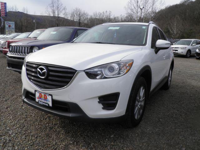 2016 Mazda CX-5 Sport's photo