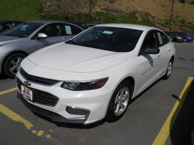 2017 Chevrolet Malibu 1LS's photo