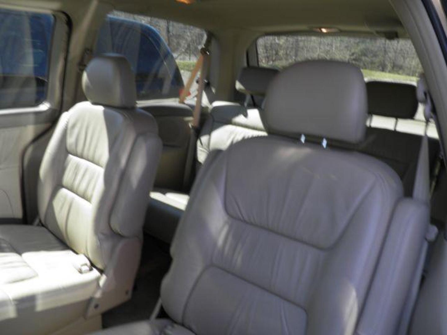 2004 TAN Honda Odyssey EX w/ Leather and Navigation (5FNRL18794B) with an 3.5L V6 engine, AT transmission, located at 19521 New George's Creek Rd SW, Barton, MD, 21521, (301) 463-2404, 39.524323, -79.017906 - Photo#3