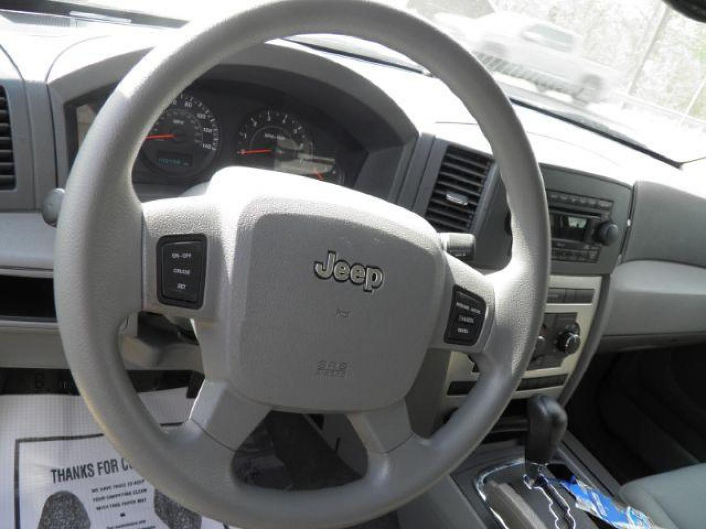 2005 GRAY JEEP GRAND CHEROKEE Laredo 4WD (1J4GR48K45C) with an 3.7L V6 engine, AT transmission, located at 15520 McMullen Hwy SW, Belair, MD, 21502, (301) 729-3700, 39.581375, -78.846451 - Photo#2