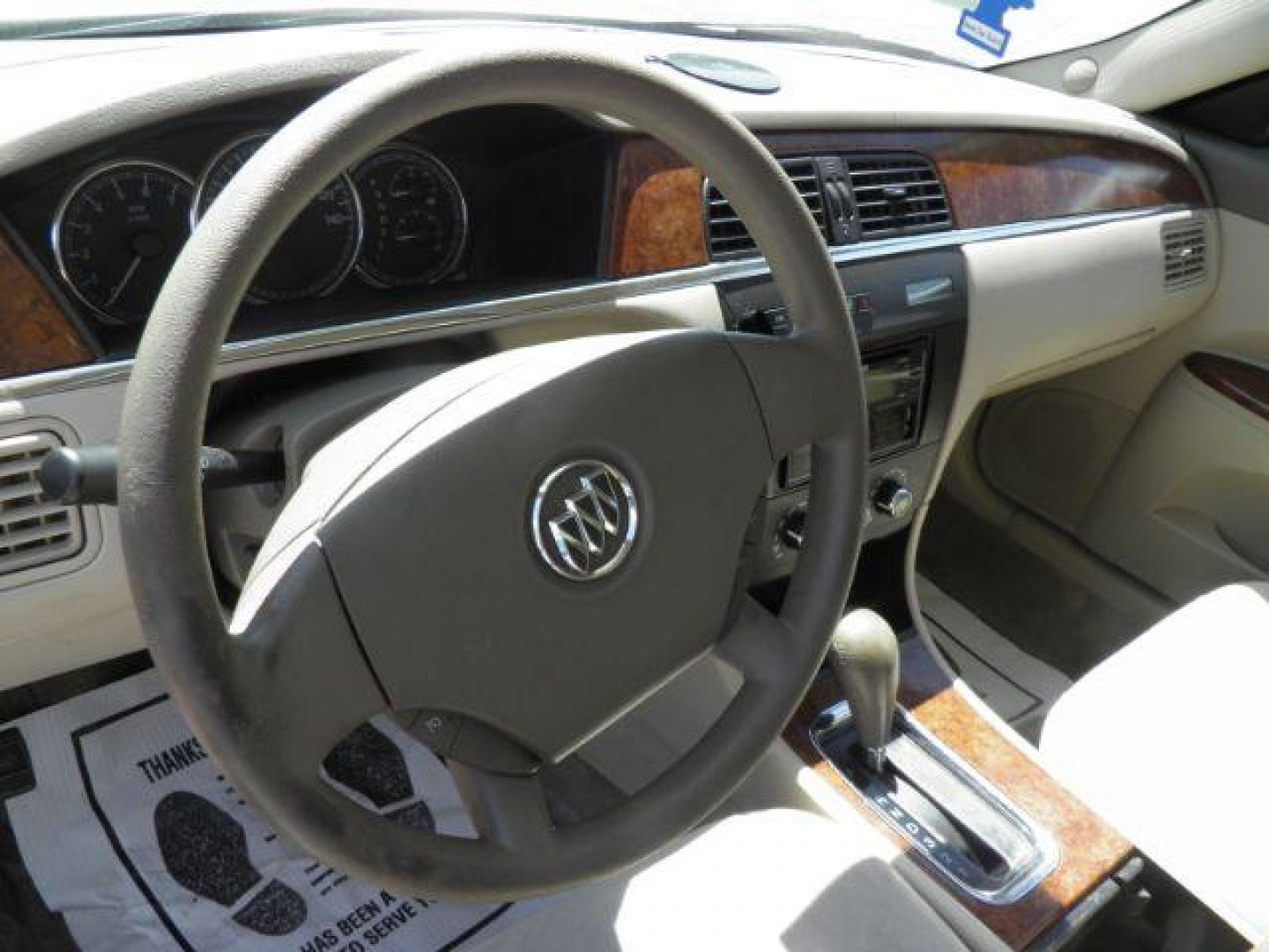 2006 WHITE Buick LaCrosse CX (2G4WC582X61) with an 3.8 V6 engine, AT transmission, located at 19521 New George's Creek Rd SW, Barton, MD, 21521, (301) 463-2404, 39.524323, -79.017906- Photo#2