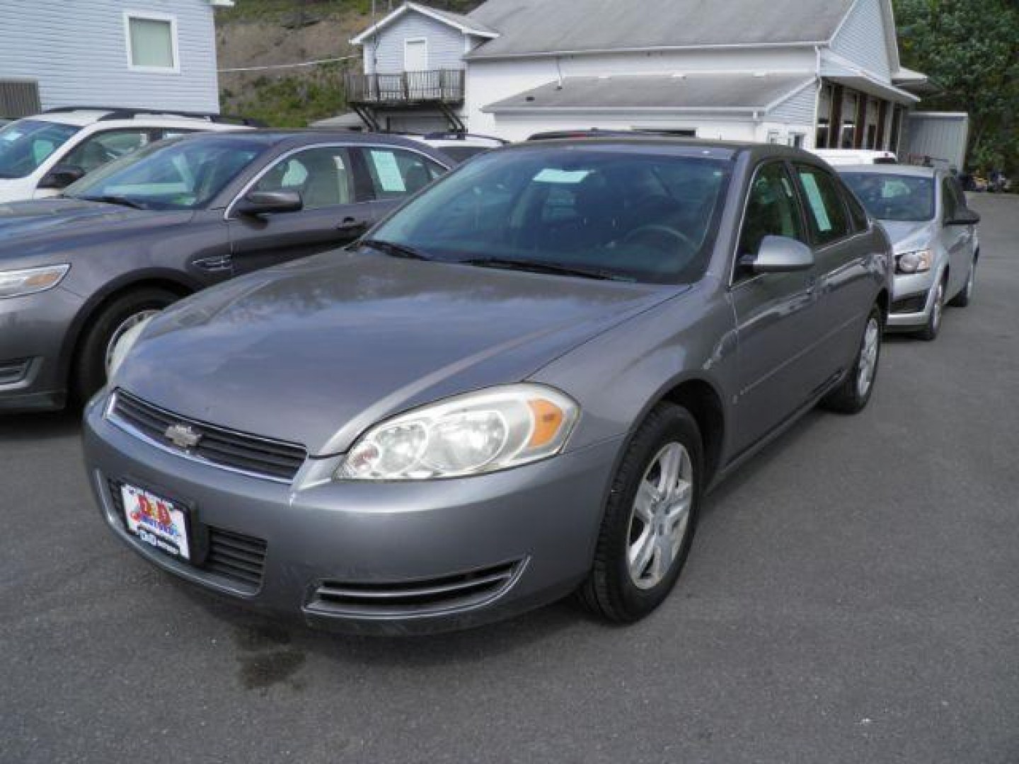 2006 GRAY Chevrolet Impala LS (2G1WB58K269) with an 3.5L V6 engine, AT transmission, located at 15520 McMullen Hwy SW, Belair, MD, 21502, (301) 729-3700, 39.581375, -78.846451 - Photo#0