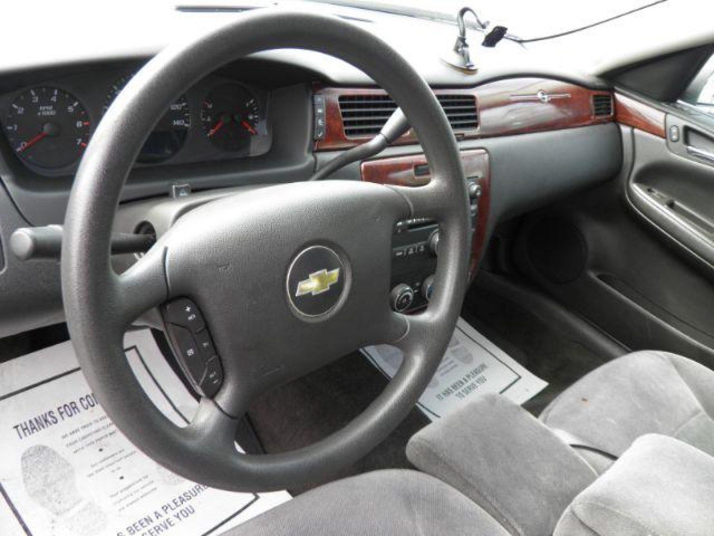 2006 GRAY Chevrolet Impala LS (2G1WB58K269) with an 3.5L V6 engine, AT transmission, located at 15520 McMullen Hwy SW, Belair, MD, 21502, (301) 729-3700, 39.581375, -78.846451 - Photo#2