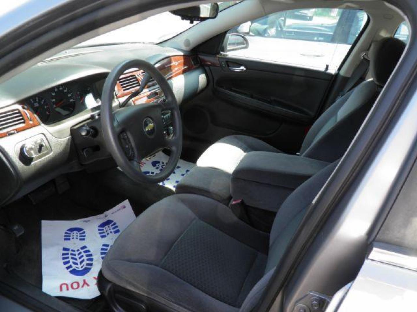 2006 GRAY Chevrolet Impala LS (2G1WB58K269) with an 3.5L V6 engine, AT transmission, located at 15520 McMullen Hwy SW, Belair, MD, 21502, (301) 729-3700, 39.581375, -78.846451 - Photo#1