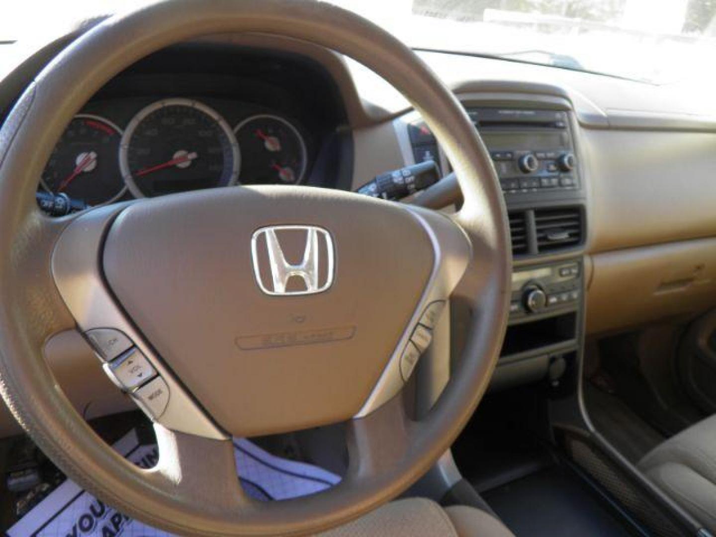 2006 RED HONDA PILOT EX 4WD (5FNYF184X6B) with an 3.5L V6 engine, AT transmission, located at 15520 McMullen Hwy SW, Belair, MD, 21502, (301) 729-3700, 39.581375, -78.846451 - Photo#2