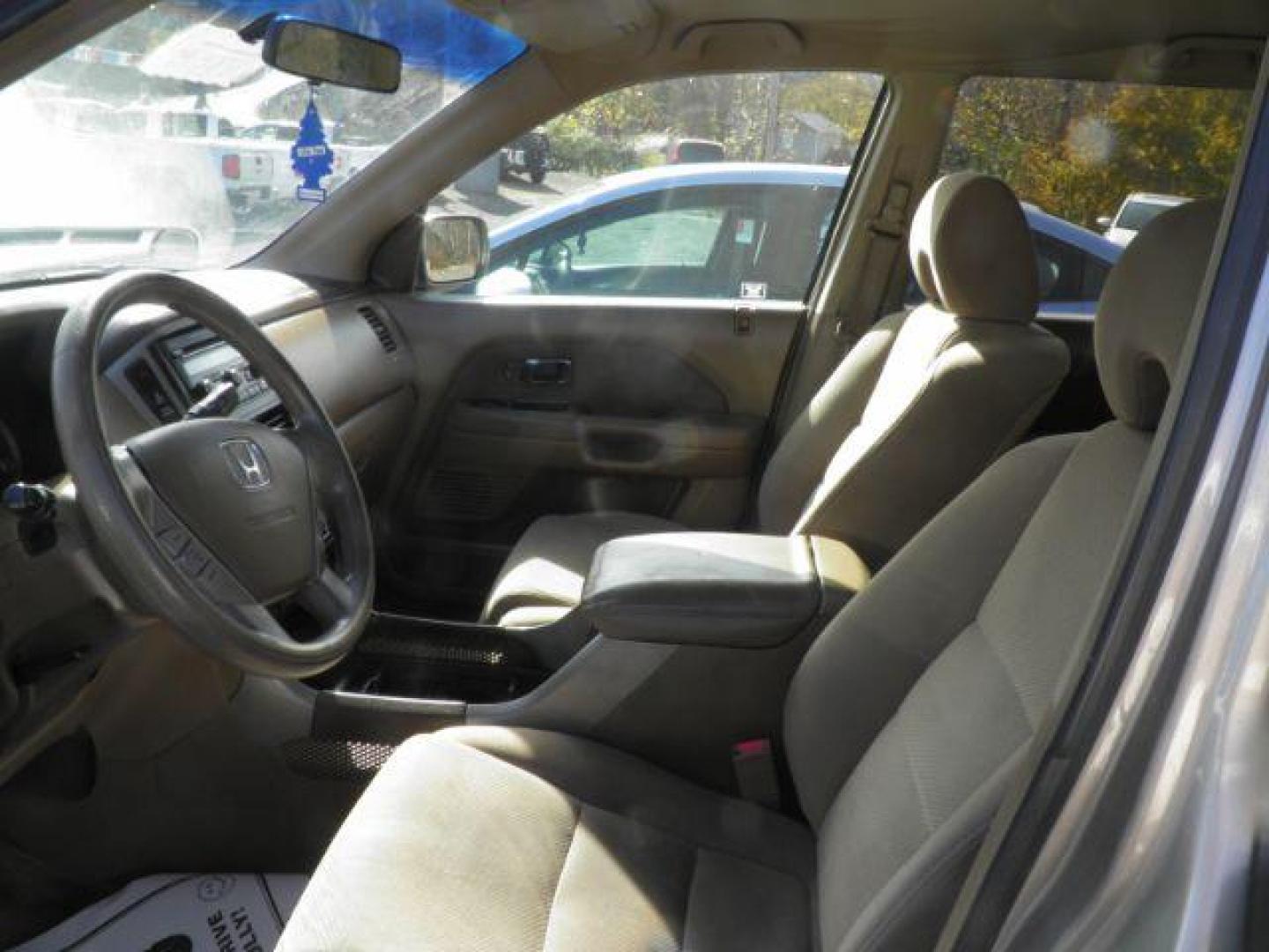 2006 GOLD Honda Pilot EX (5FNYF18476B) with an 3.5L V6 engine, located at 19521 New George's Creek Rd SW, Barton, MD, 21521, (301) 463-2404, 39.524323, -79.017906 - Photo#1