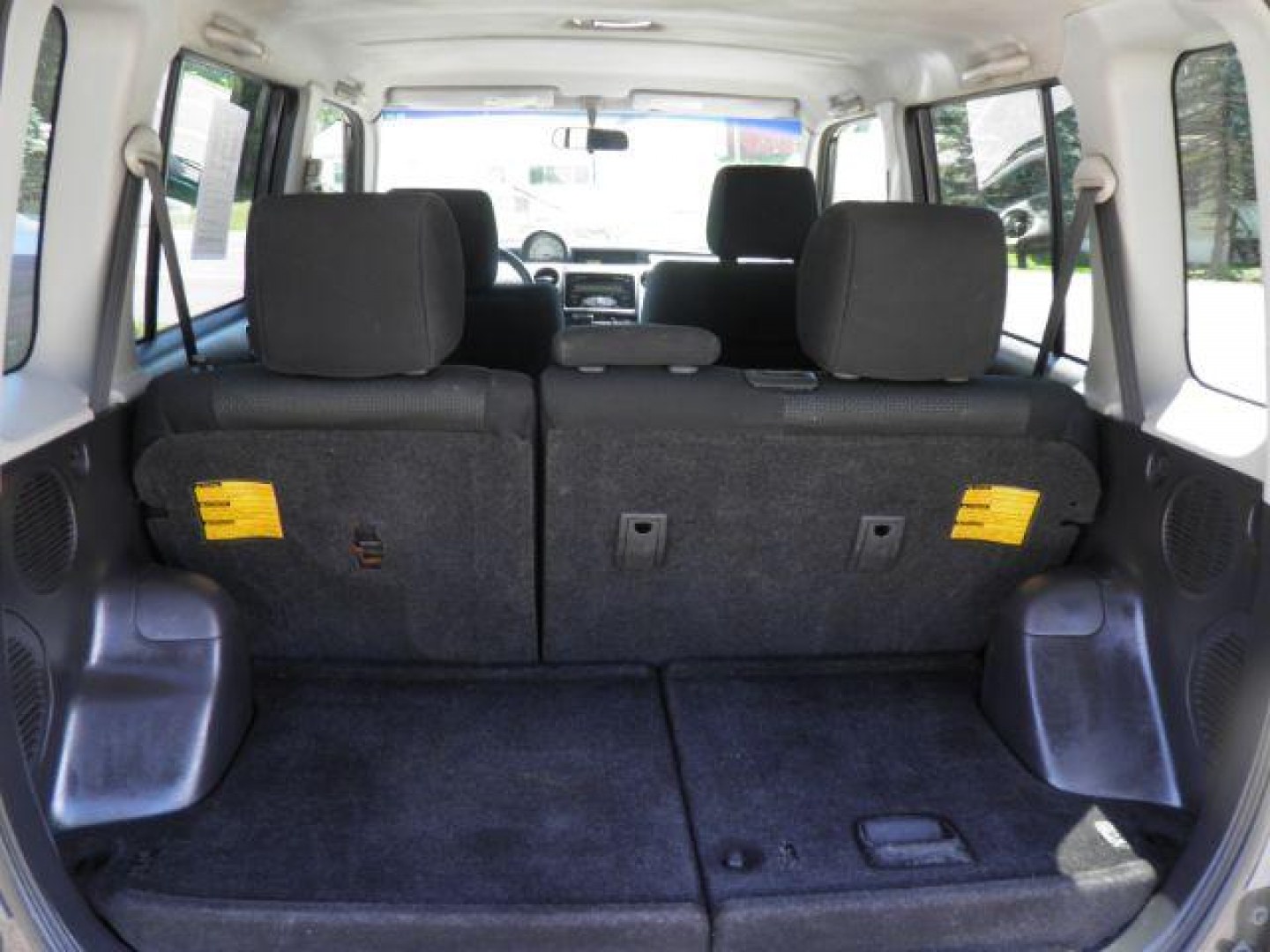 2006 GRAY Scion xB Wagon (JTLKT334964) with an 1.5l L4 engine, 5SP transmission, located at 19521 New George's Creek Rd SW, Barton, MD, 21521, (301) 463-2404, 39.524323, -79.017906- Photo#4