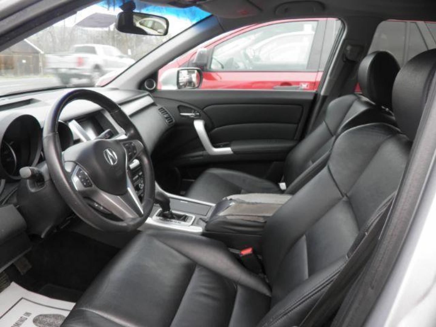 2007 SILVER Acura RDX 5-Spd AT with Technology Package (5J8TB18537A) with an 2.3L L4 engine, AT transmission, located at 15520 McMullen Hwy SW, Belair, MD, 21502, (301) 729-3700, 39.581375, -78.846451 - Photo#1