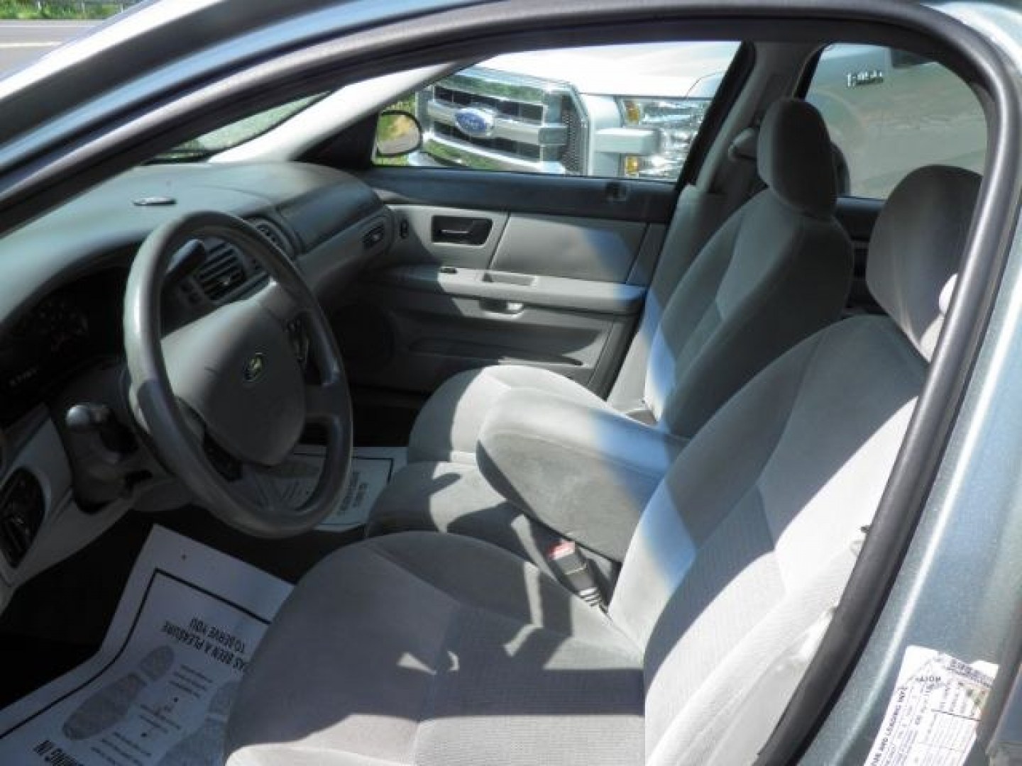 2007 GREEN Ford Taurus SE (1FAFP53U37A) with an 3.6L V6 engine, AT transmission, located at 15520 McMullen Hwy SW, Belair, MD, 21502, (301) 729-3700, 39.581375, -78.846451- Photo#1