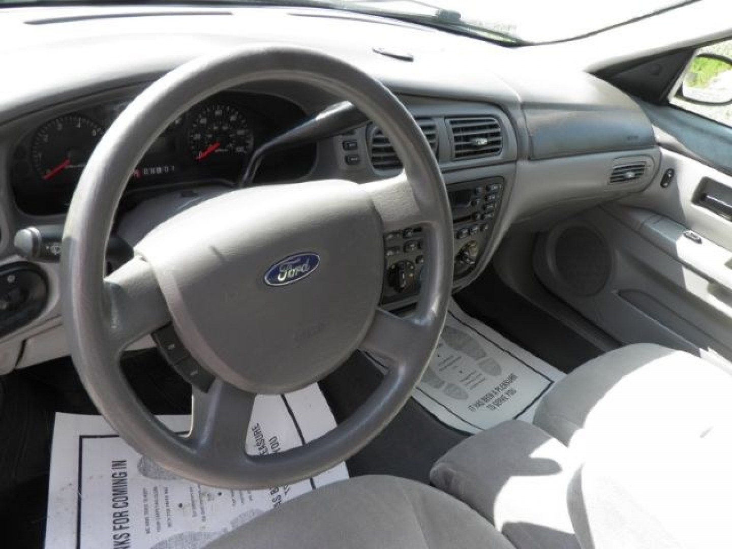 2007 GREEN Ford Taurus SE (1FAFP53U37A) with an 3.6L V6 engine, AT transmission, located at 15520 McMullen Hwy SW, Belair, MD, 21502, (301) 729-3700, 39.581375, -78.846451- Photo#2