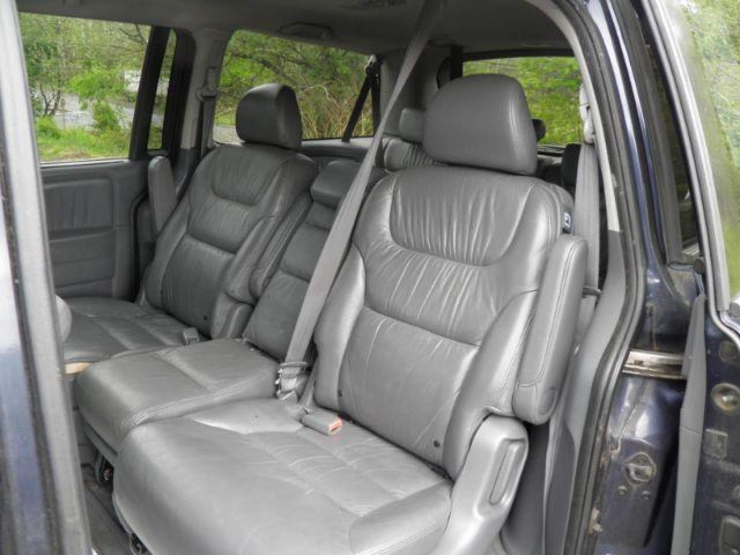 2007 BLUE Honda Odyssey EX-L w/ DVD (5FNRL38737B) with an 3.5L V6 engine, AT transmission, located at 19521 New George's Creek Rd SW, Barton, MD, 21521, (301) 463-2404, 39.524323, -79.017906 - Photo#3