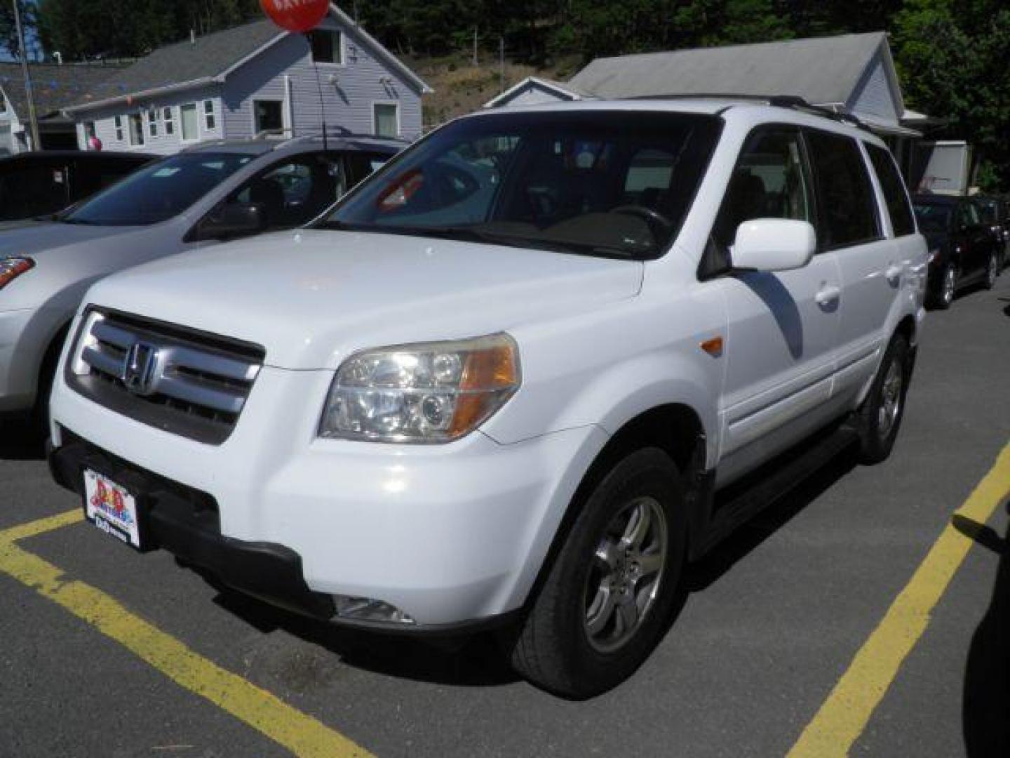 2007 WHITE Honda Pilot EX-L (5FNYF18527B) with an 3.5L V6 engine, AT transmission, located at 19521 New George's Creek Rd SW, Barton, MD, 21521, (301) 463-2404, 39.524323, -79.017906 - Photo#0