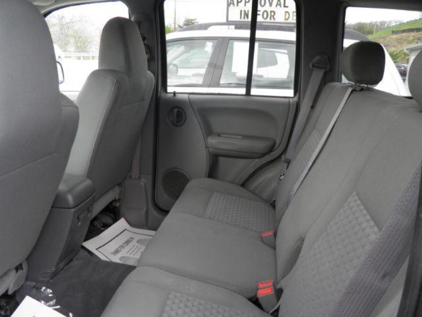 2007 Silver Jeep Liberty Sport 4WD (1J4GL48K47W) with an 3.7L V6 engine, 5/SP transmission, located at 15520 McMullen Hwy SW, Belair, MD, 21502, (301) 729-3700, 39.581375, -78.846451 - Photo#3