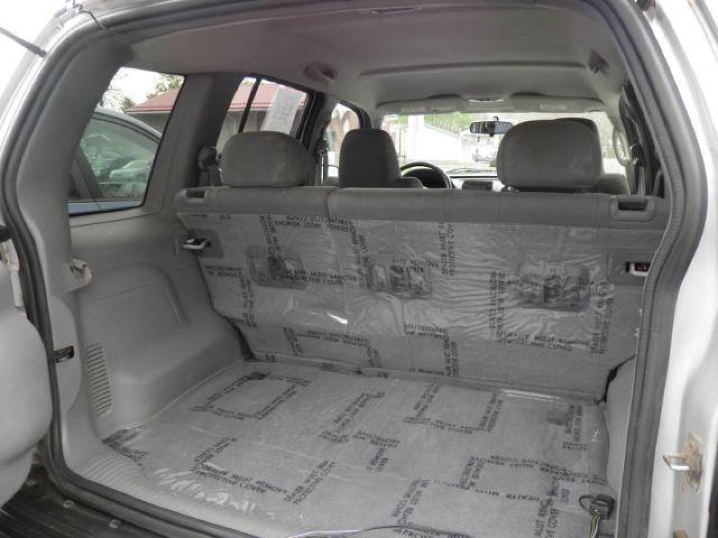 2007 Silver Jeep Liberty Sport 4WD (1J4GL48K47W) with an 3.7L V6 engine, 5/SP transmission, located at 15520 McMullen Hwy SW, Belair, MD, 21502, (301) 729-3700, 39.581375, -78.846451 - Photo#4