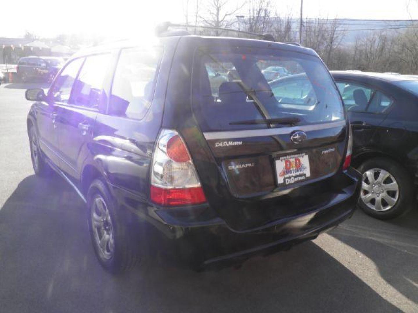2007 BLACK Subaru Forester Sport 2.5X (JF1SG63607G) with an 2.5L H4 SOHC 16V engine, MAN transmission, located at 15520 McMullen Hwy SW, Belair, MD, 21502, (301) 729-3700, 39.581375, -78.846451 - Photo#5
