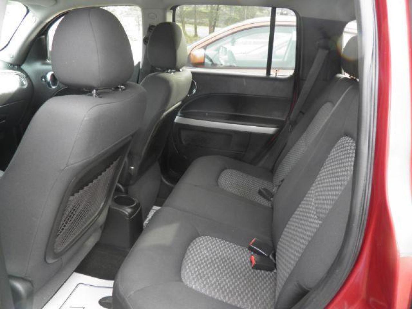 2008 RED Chevrolet HHR LT (3GNDA23P58S) with an 2.4L L4 engine, located at 19521 New George's Creek Rd SW, Barton, MD, 21521, (301) 463-2404, 39.524323, -79.017906 - Photo#3
