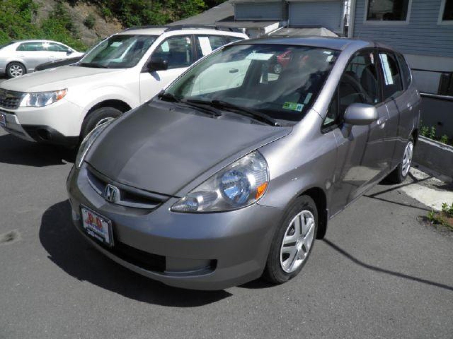 2008 SILVER Honda Fit 5-Speed AT (JHMGD38428S) with an 1.5L L4 engine, AT transmission, located at 15520 McMullen Hwy SW, Belair, MD, 21502, (301) 729-3700, 39.581375, -78.846451- Photo#0