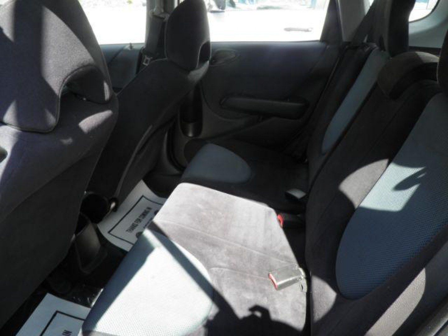 2008 SILVER Honda Fit 5-Speed AT (JHMGD38428S) with an 1.5L L4 engine, AT transmission, located at 15520 McMullen Hwy SW, Belair, MD, 21502, (301) 729-3700, 39.581375, -78.846451- Photo#3
