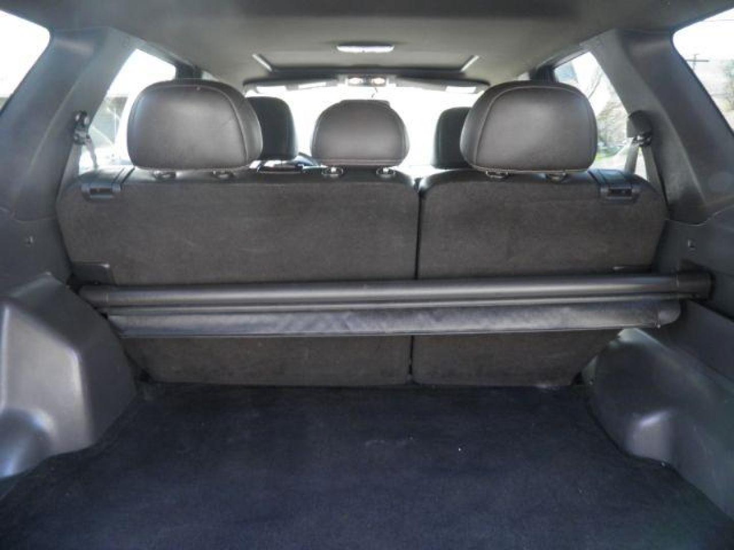 2008 SILVER Mercury Mariner Premier 4WD (4M2CU97148K) with an 3.0 V6 engine, AT transmission, located at 15520 McMullen Hwy SW, Belair, MD, 21502, (301) 729-3700, 39.581375, -78.846451 - Photo#4