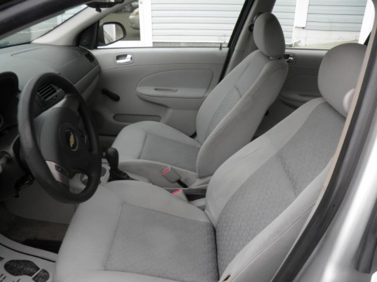 2009 SILVER Chevrolet Cobalt LS (1G1AS58H997) with an 2.2L L4 engine, AT transmission, located at 15520 McMullen Hwy SW, Belair, MD, 21502, (301) 729-3700, 39.581375, -78.846451- Photo#1