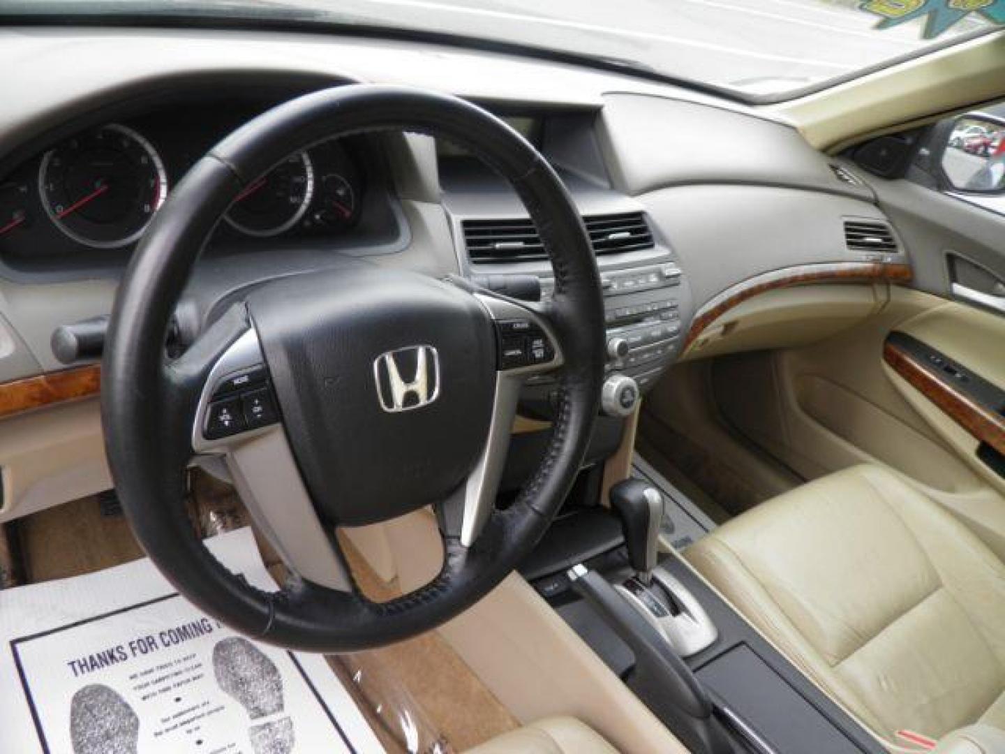 2009 Maroon Honda Accord EX-L (1HGCP36809A) with an 3.5L V6 engine, AT transmission, located at 15520 McMullen Hwy SW, Belair, MD, 21502, (301) 729-3700, 39.581375, -78.846451 - Photo#2