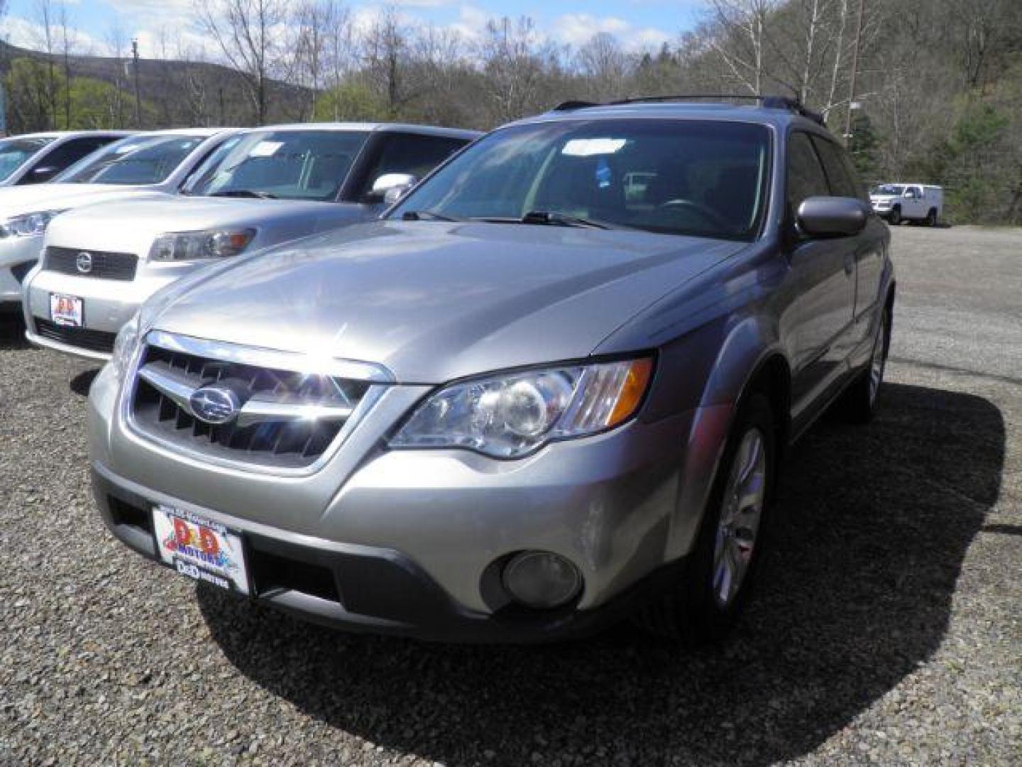 2009 GRAY Subaru Outback 2.5i Limited (4S4BP66C797) with an 2.5 L4 engine, AT transmission, located at 15520 McMullen Hwy SW, Belair, MD, 21502, (301) 729-3700, 39.581375, -78.846451 - Photo#0