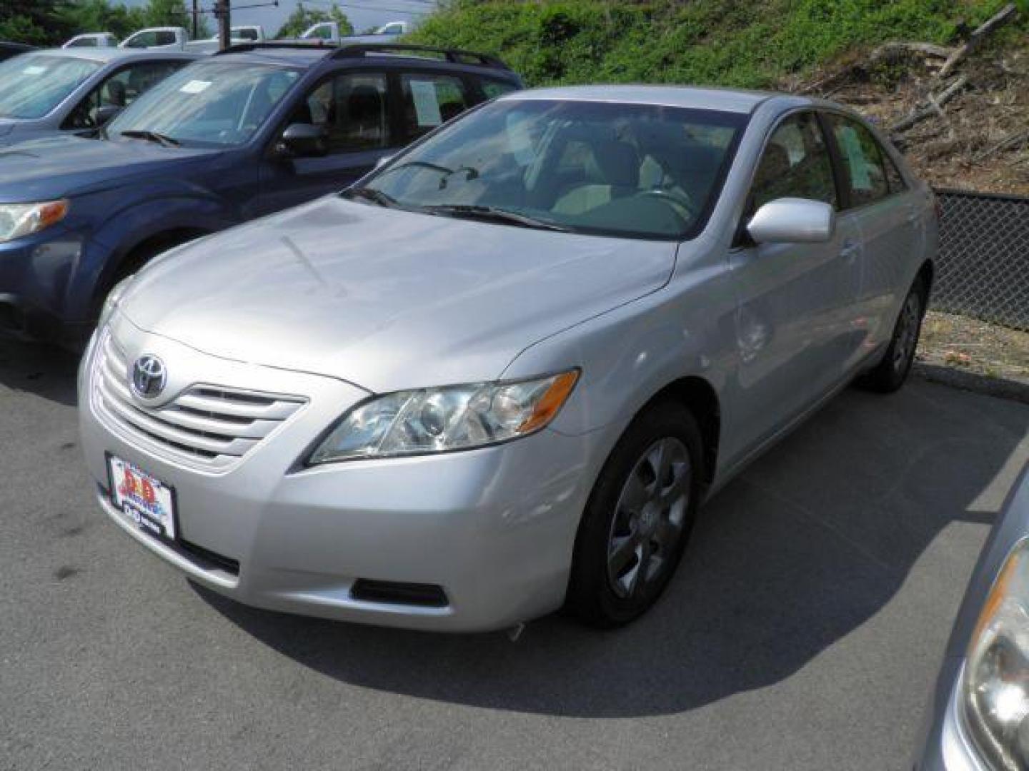 2009 Silver Toyota Camry LE | SE | XLE (4T1BE46KX9U) with an 2.4L I4 engine, AT transmission, located at 15520 McMullen Hwy SW, Belair, MD, 21502, (301) 729-3700, 39.581375, -78.846451 - Photo#0