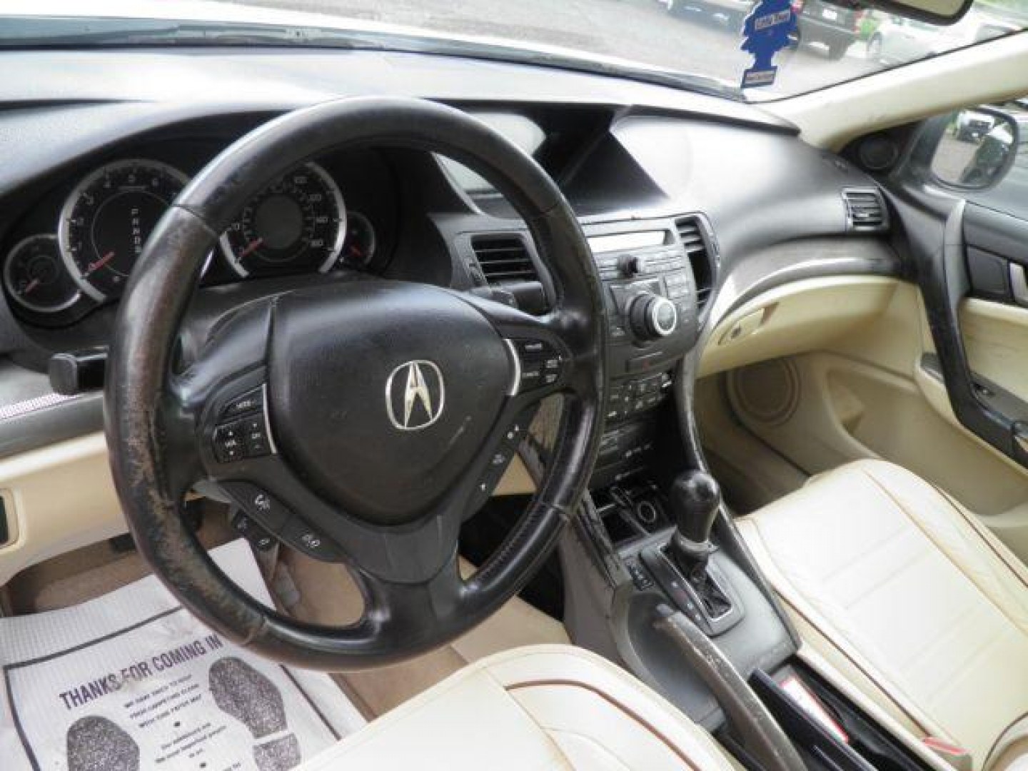 2010 White Acura TSX Tech (JH4CU2F6XAC) with an 2.4L I4 engine, AT transmission, located at 19521 New George's Creek Rd SW, Barton, MD, 21521, (301) 463-2404, 39.524323, -79.017906 - Photo#7