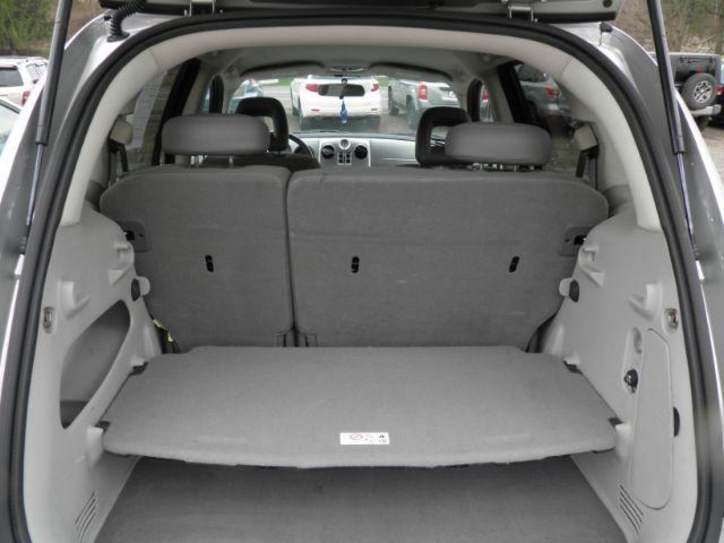 2010 SILVER Chrysler PT Cruiser Classic (3A4GY5F90AT) with an 2.4L L4 engine, AT transmission, located at 19521 New George's Creek Rd SW, Barton, MD, 21521, (301) 463-2404, 39.524323, -79.017906 - Photo#4