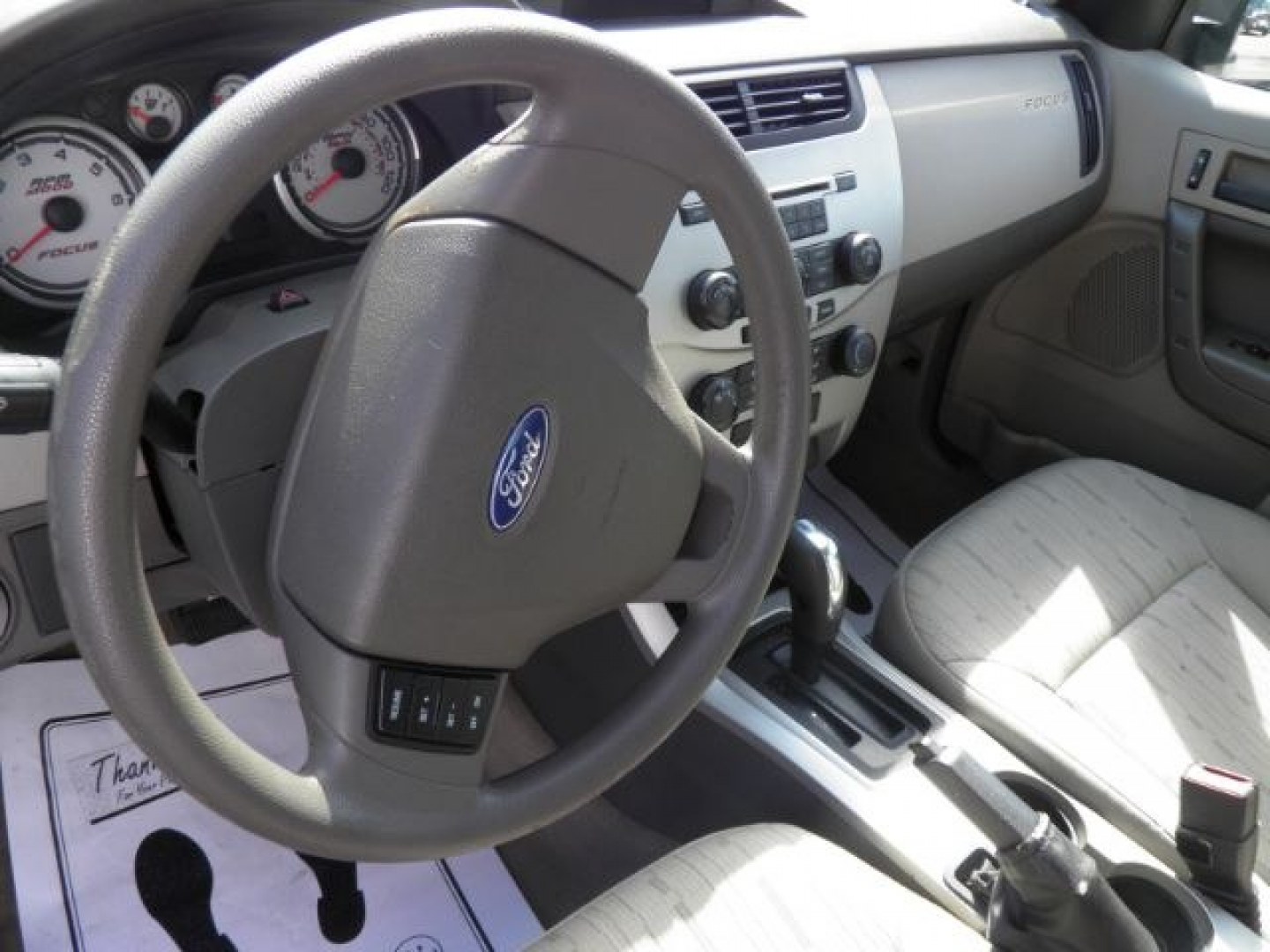 2010 GRAY Ford Focus SE (1FAHP3FN2AW) with an 2.4L L4 engine, located at 19521 New George's Creek Rd SW, Barton, MD, 21521, (301) 463-2404, 39.524323, -79.017906- Photo#2