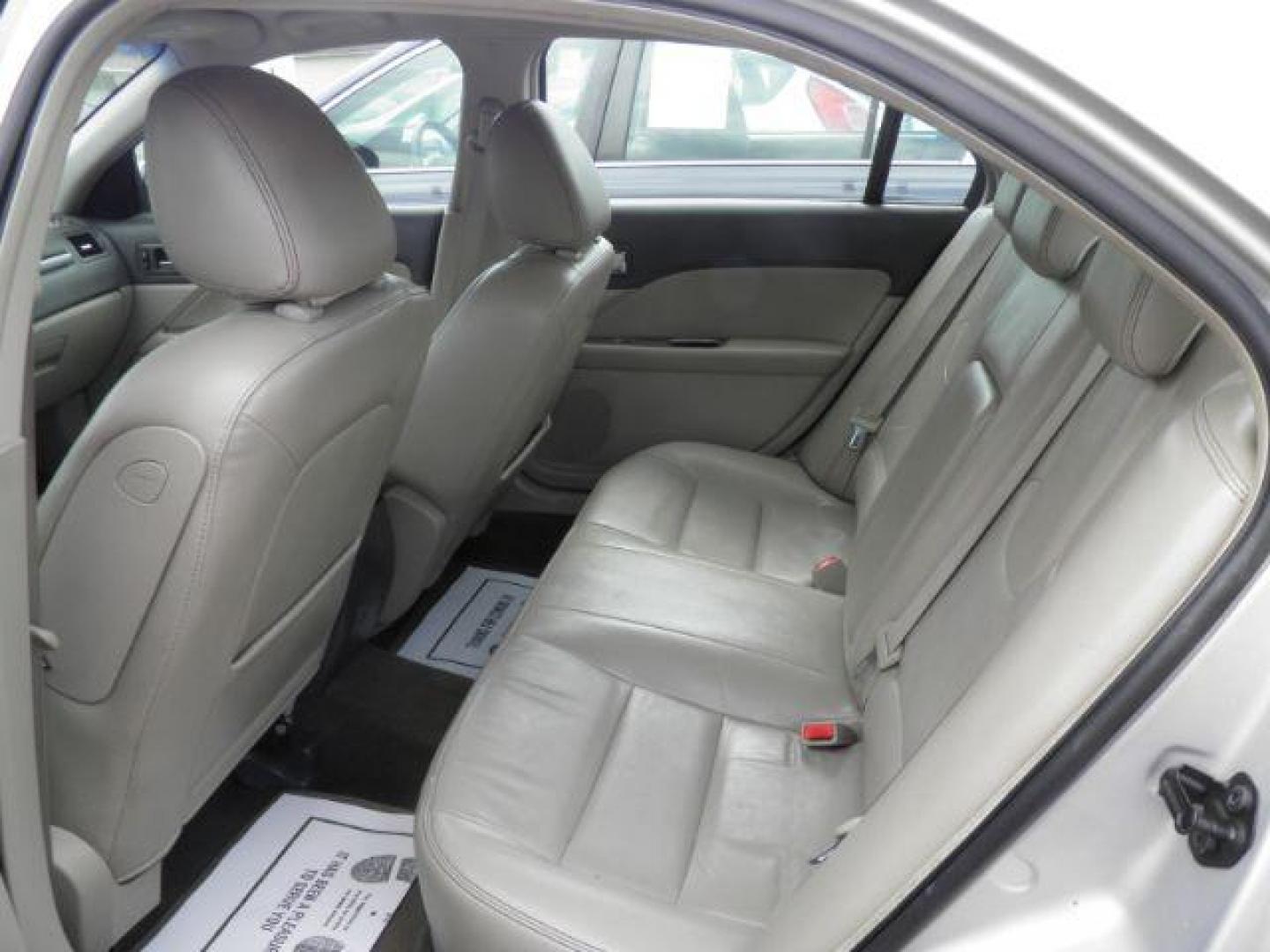 2010 GOLD Ford Fusion SEL (3FAHP0JA2AR) with an 2.5 L4 engine, AT transmission, located at 19521 New George's Creek Rd SW, Barton, MD, 21521, (301) 463-2404, 39.524323, -79.017906 - Photo#3