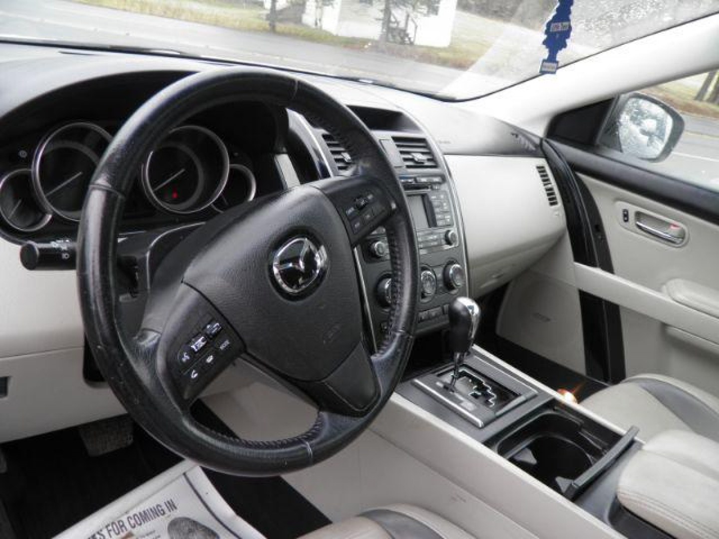 2010 WHITE Mazda CX-9 Touring (JM3TB3MV2A0) with an 3.7L V6 engine, AT transmission, located at 19521 New George's Creek Rd SW, Barton, MD, 21521, (301) 463-2404, 39.524323, -79.017906 - Photo#2