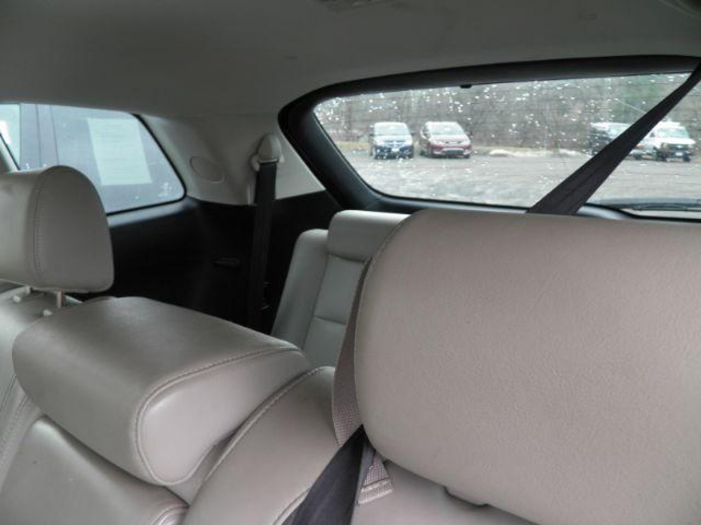 2010 WHITE Mazda CX-9 Touring (JM3TB3MV2A0) with an 3.7L V6 engine, AT transmission, located at 19521 New George's Creek Rd SW, Barton, MD, 21521, (301) 463-2404, 39.524323, -79.017906 - Photo#4