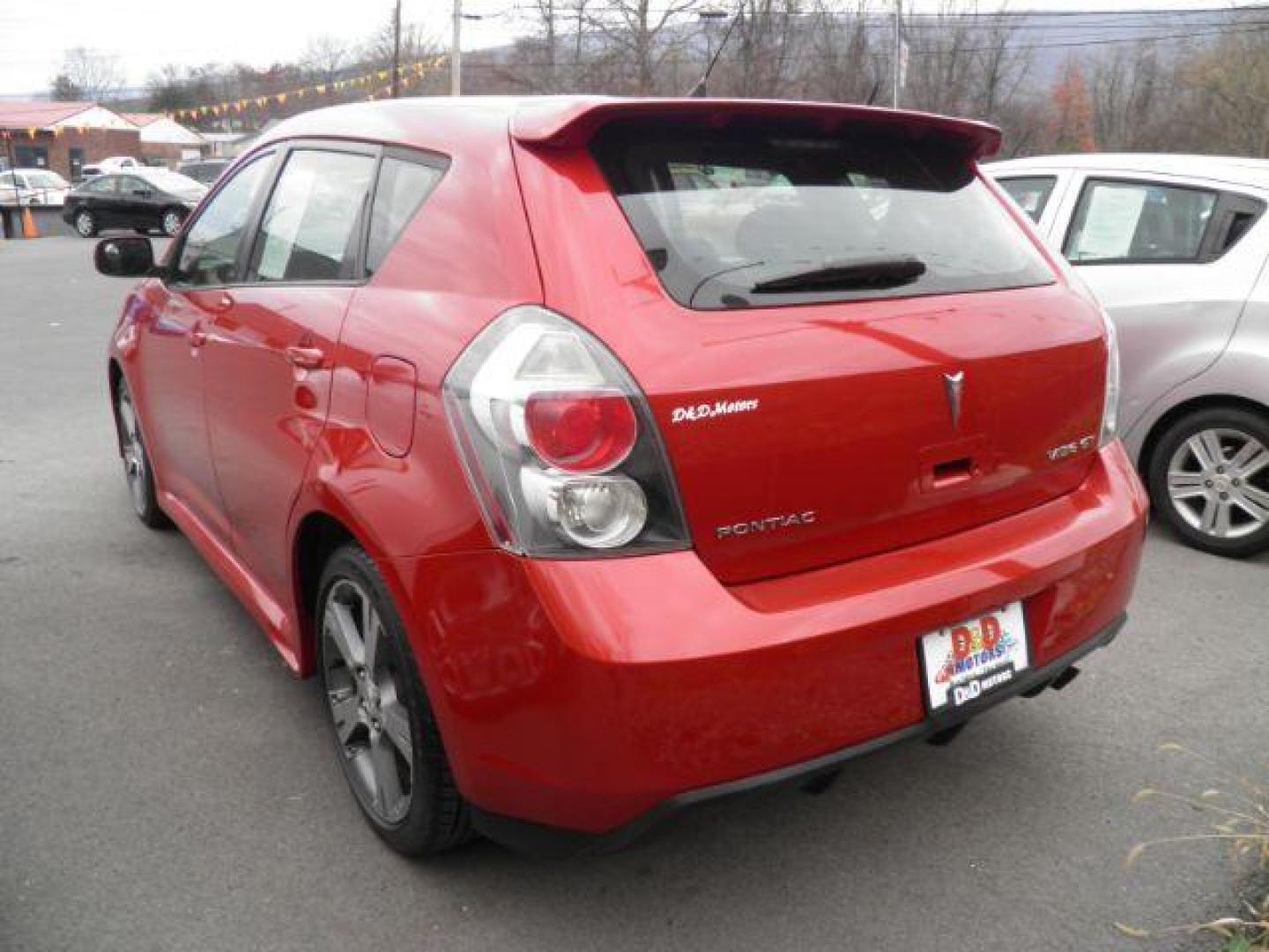 2010 RED Pontiac Vibe GT (5Y2SR6E08AZ) with an 2.4L L4 engine, AT transmission, located at 19521 New George's Creek Rd SW, Barton, MD, 21521, (301) 463-2404, 39.524323, -79.017906 - Photo#5
