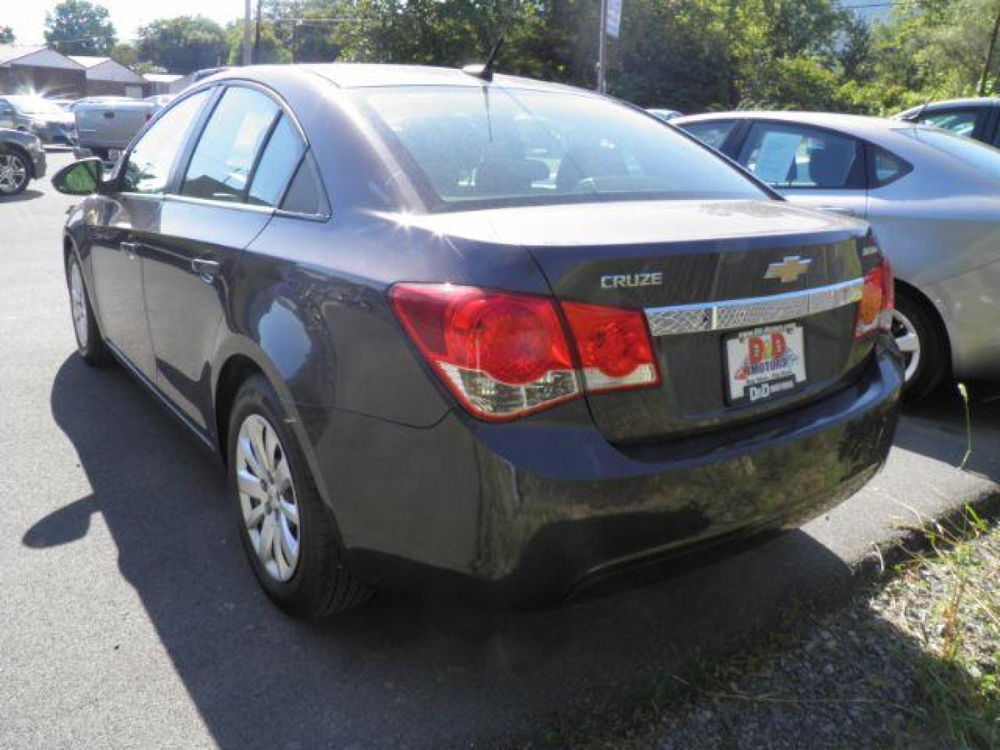 2011 Gray Chevrolet Cruze LS (1G1PC5SH7B7) with an 1.8L I4 engine, AT transmission, located at 19521 New George's Creek Rd SW, Barton, MD, 21521, (301) 463-2404, 39.524323, -79.017906 - Photo#4