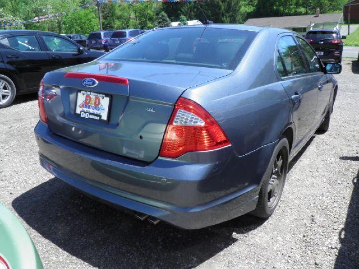 2011 BLUE Ford Fusion 4DR (3FAHP0HA8BR) with an 2.5 L4 engine, located at 19521 New George's Creek Rd SW, Barton, MD, 21521, (301) 463-2404, 39.524323, -79.017906 - Photo#4