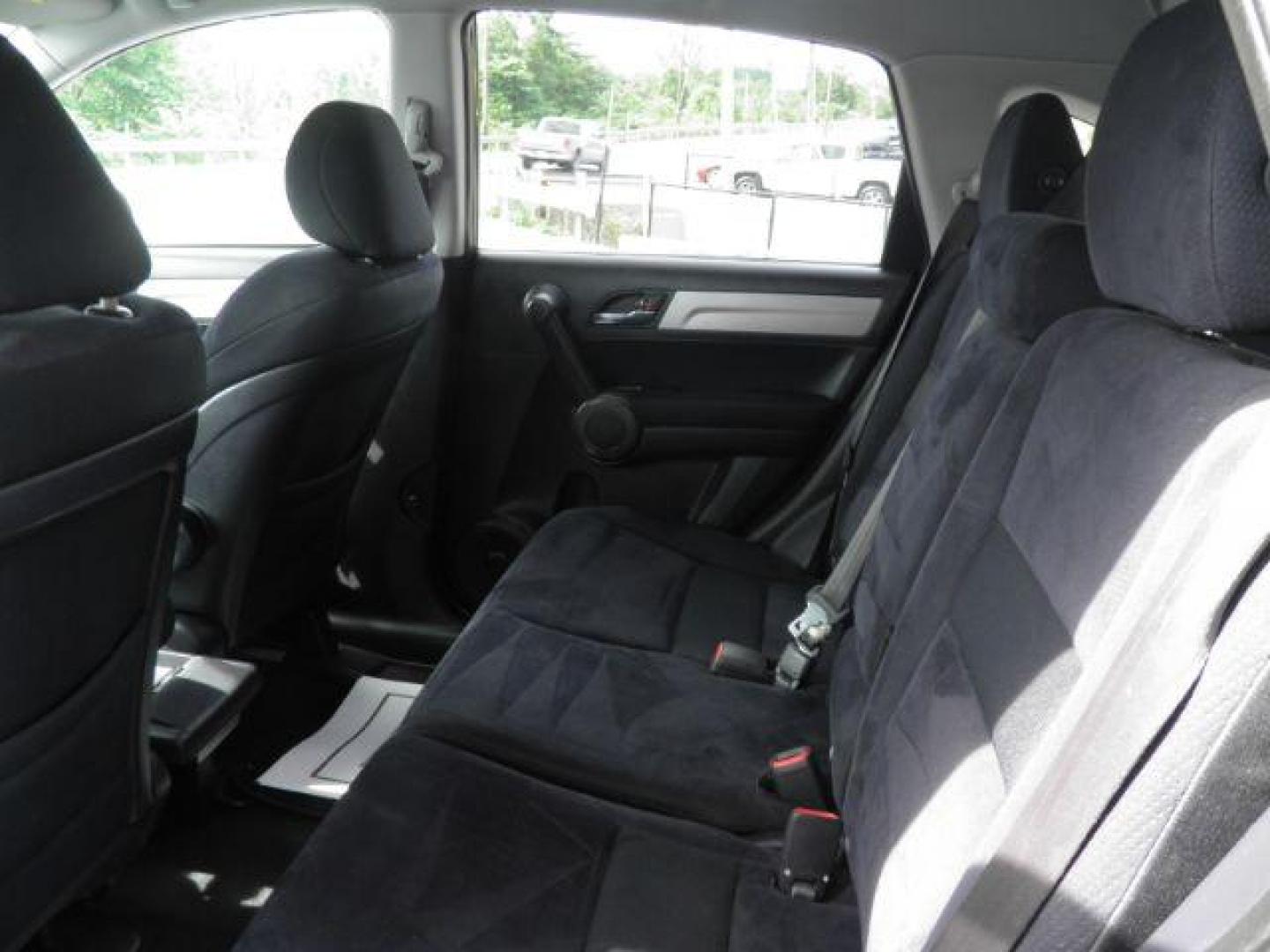2011 Gray Honda CR-V SE (5J6RE4H41BL) with an 2.4L I4 engine, AT transmission, located at 15520 McMullen Hwy SW, Belair, MD, 21502, (301) 729-3700, 39.581375, -78.846451 - Photo#3