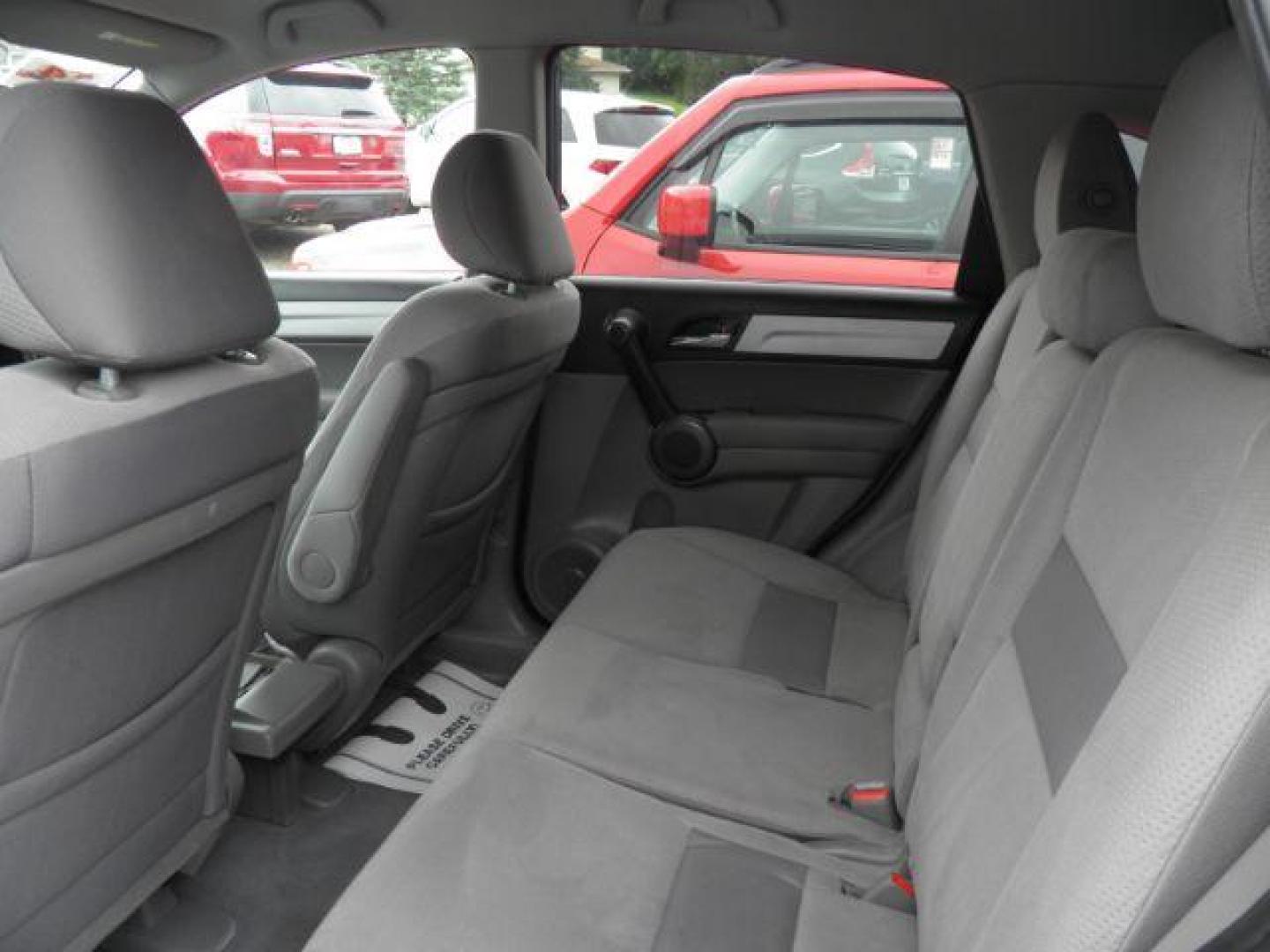 2011 BLUE Honda CR-V SE (5J6RE4H48BL) with an 2.4L L4 engine, AT transmission, located at 19521 New George's Creek Rd SW, Barton, MD, 21521, (301) 463-2404, 39.524323, -79.017906 - Photo#3