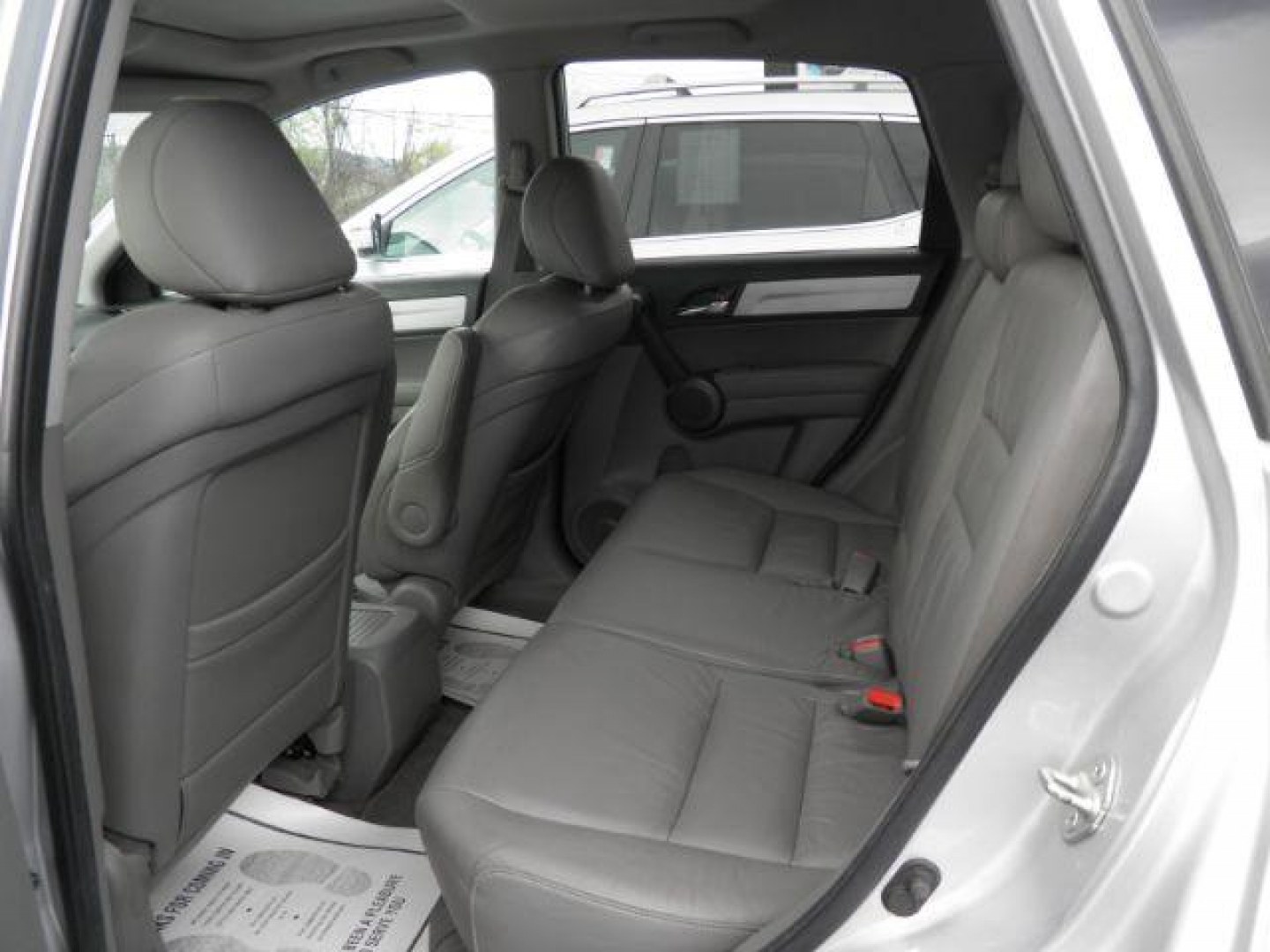 2011 Silver Honda CR-V EX-L (5J6RE4H78BL) with an 2.4L I4 engine, AT transmission, located at 15520 McMullen Hwy SW, Belair, MD, 21502, (301) 729-3700, 39.581375, -78.846451- Photo#3